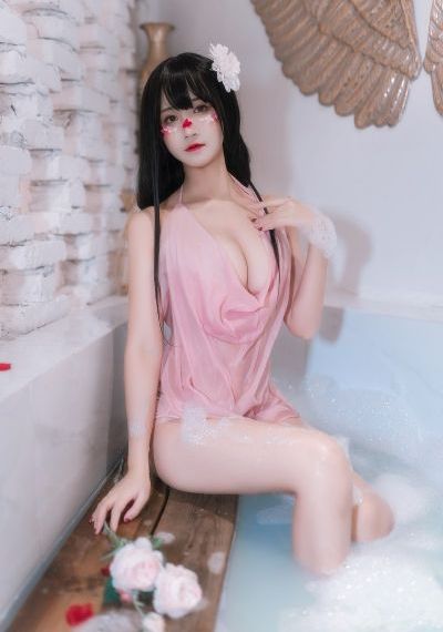日韩欧美亚洲一中文字暮_十万网红美女美酱