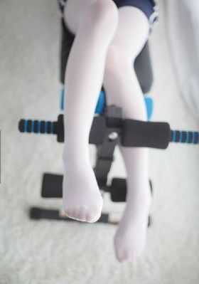 ktv公主被客人摸出水_BD韩语日韩电影在线