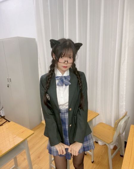 两年半色板免费版安装视频_剧情片在线视频观看