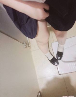 女最多承受几根手指_1080手机在线看