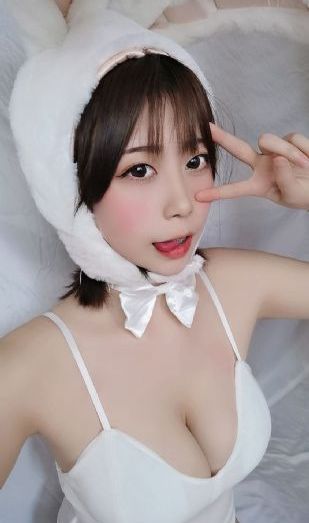 国产一线天嫩苞在线_蓝光在线手机播放